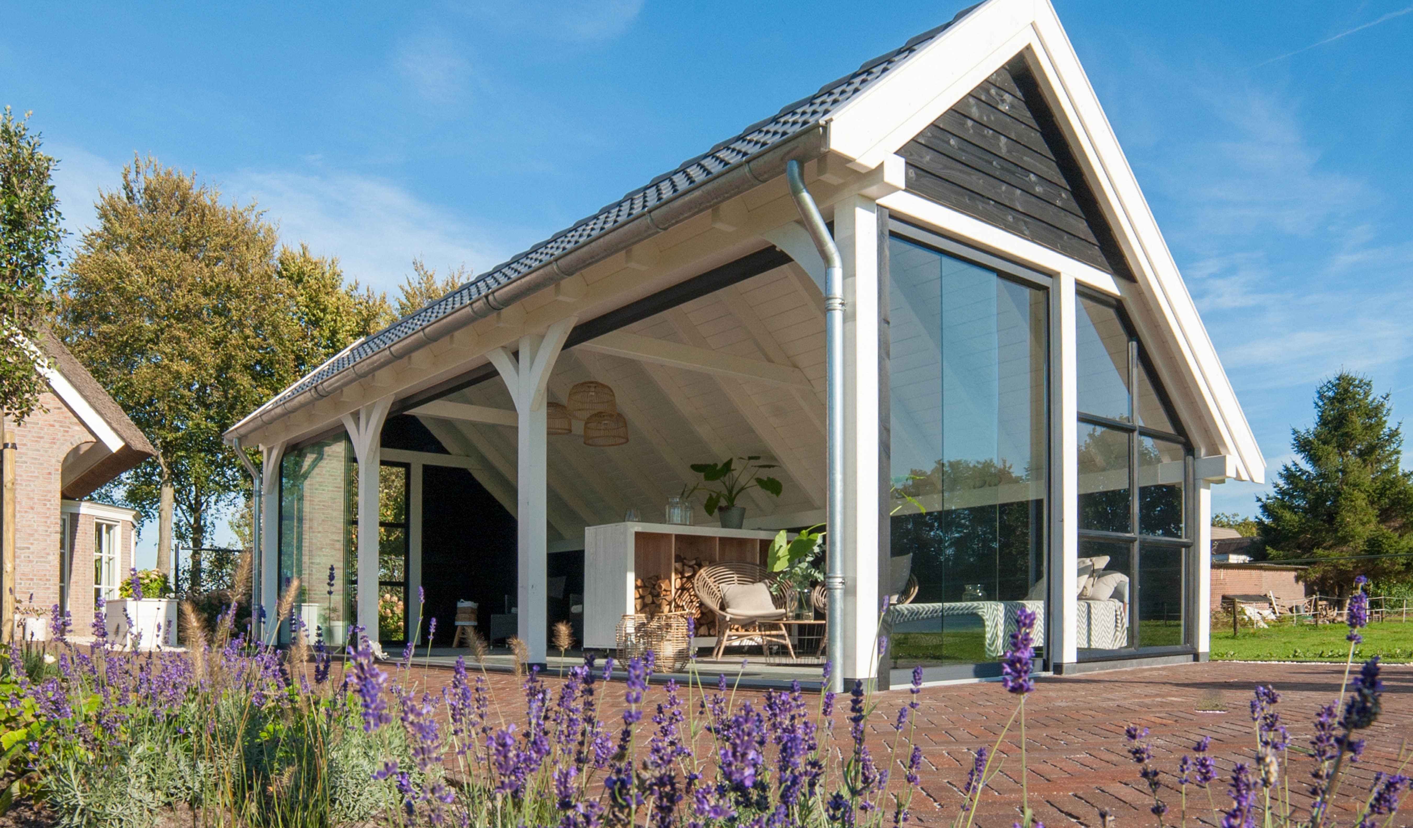 Concentratie Metalen lijn onvoorwaardelijk Geniet van het exclusieve buitenleven met een kapschuur, overkapping of  veranda van Trendhout