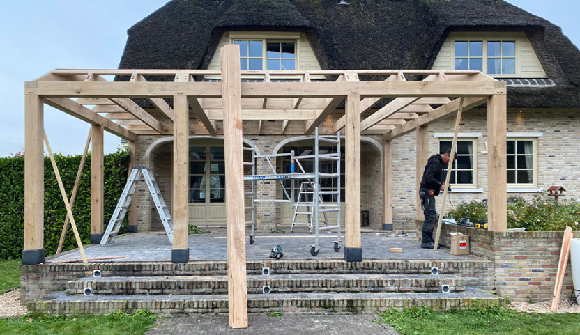 Eiken-overkapping-op-maat-aan-huis-laten-maken-of-bouwen-door-Trendhout-oldebroek-Wezep