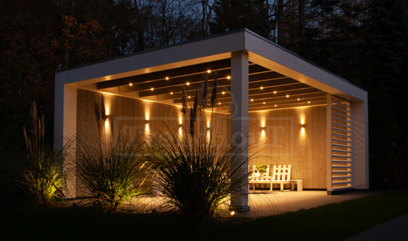 Trendhout-Luxe-douglas-houten-wit-tuinkamer-overkapping-verlichting-glazen-schuifdeuren-veranda-Waalre-Aalst