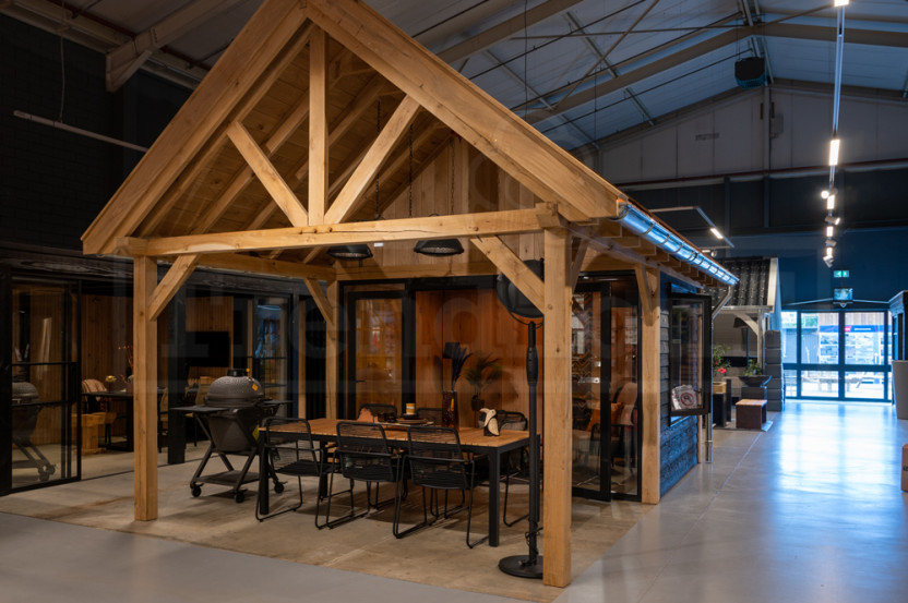 Trendhout-dealers-overdekte-showroom-showtuin-showroommodellen-inspiratie-nederland-plaatselijke-dealer-overkapping-kapschuur-houten-schuur-kopen-laten-bouwen