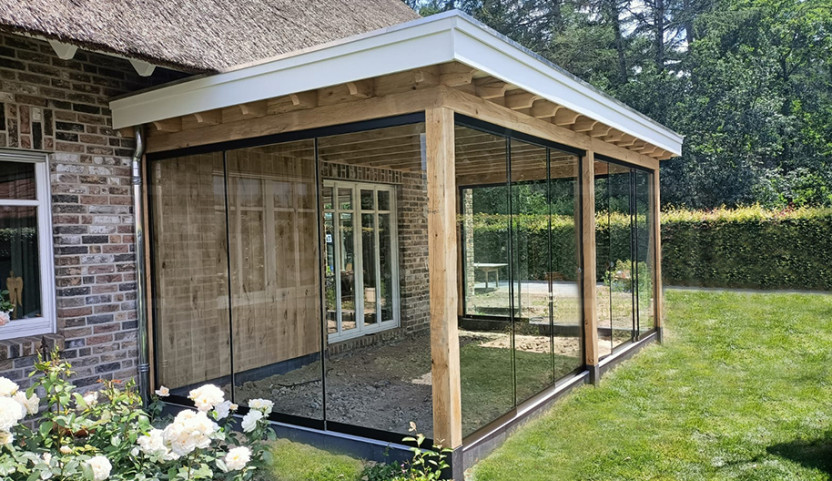 maatwerk-eiken-overkapping-trendhout-op-maat-veranda-aan-huis-bouwpakket-laten-bouwen-aan-woning