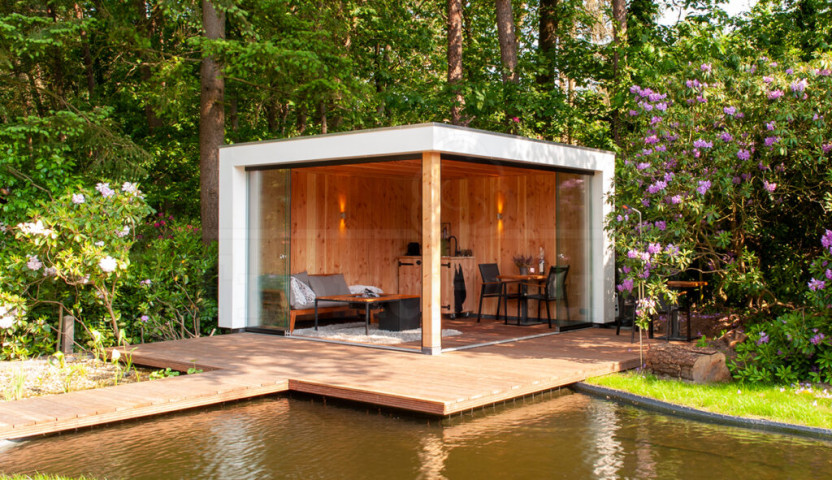 Design-modern-Verona-4x4-meter-houten-tuinkamer-douglas-hout-moderne-uitstraling-Trendhout-met-glazenschuifwanden