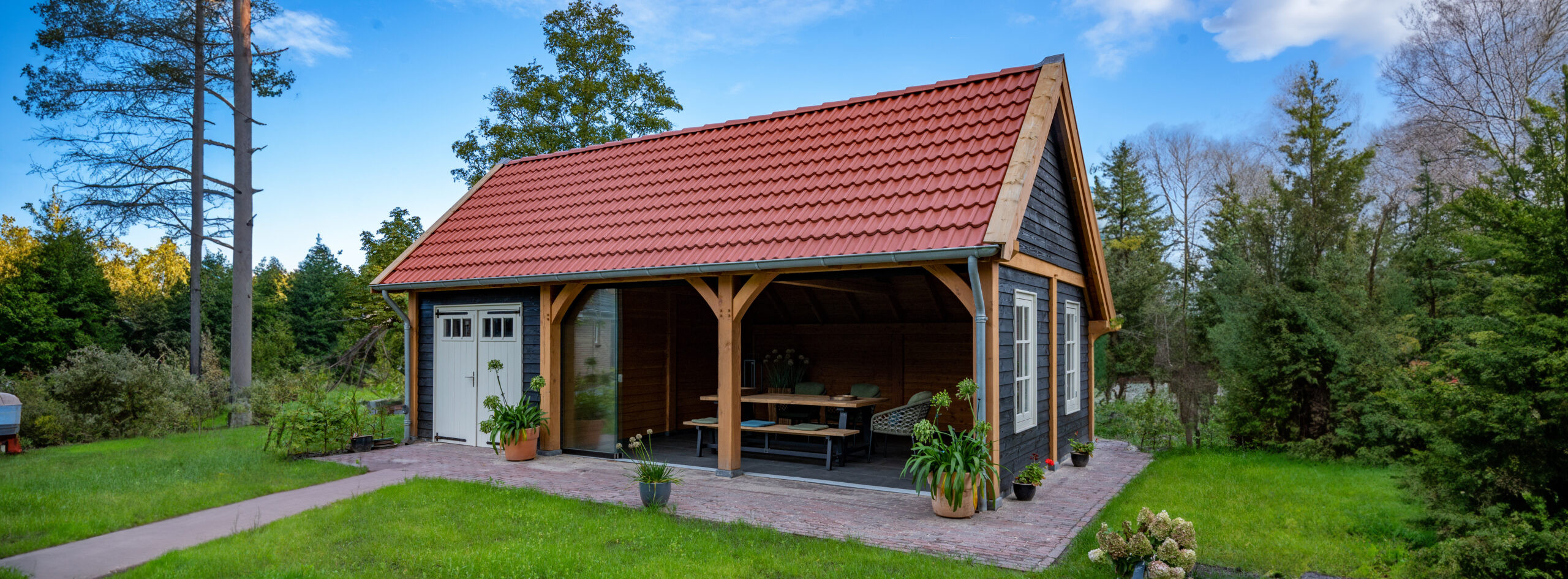 hoofdplaat-douglas-houten-overkapping-kapschuur-bouwpakket-de-hofstee-XXL-natuur