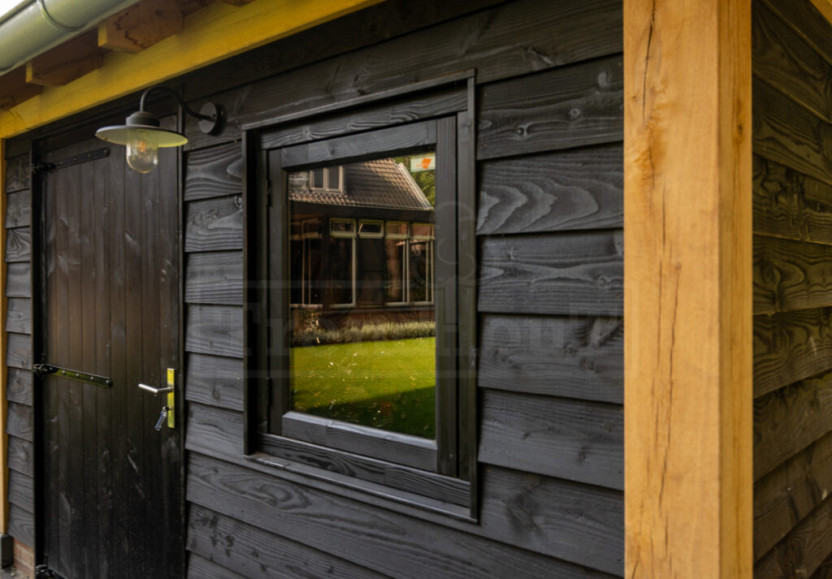 ramen-en-deuren-steel-look-trendhout-douglas-zwart-raam-steellook-uitzetraam